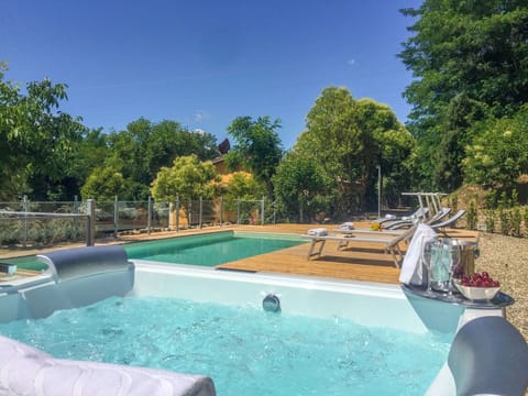 Swimming Pool, Property, Real Estate, Leisure, Backyard, Water, Home, House, Estate, Building