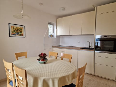 Apartment, 2 Bedrooms, Smoking, Balcony | Dining