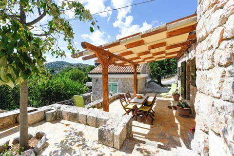 House, 1 Bedroom, Smoking, Terrace | Outdoor dining
