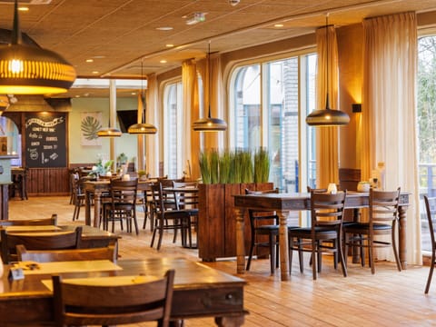 Chalet | Dining