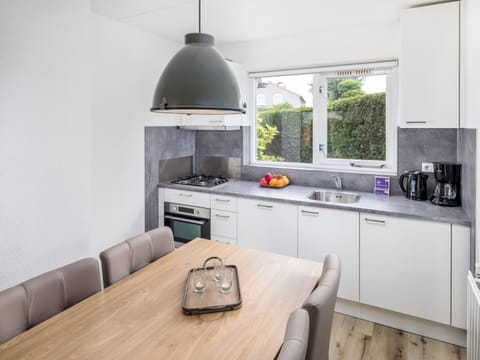 House | Private kitchen | Highchair