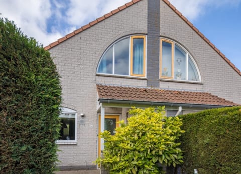 House | Exterior detail