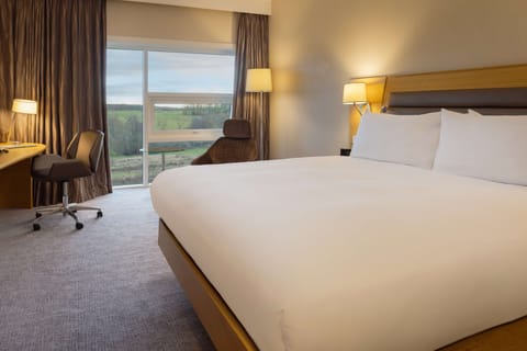 Countryside King Deluxe Room | Premium bedding, in-room safe, desk, iron/ironing board