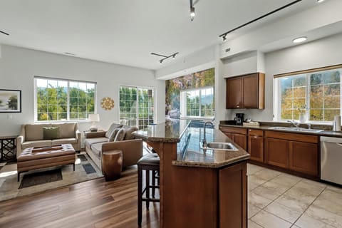 Wunderbar Condo Floors 3,4 & 5 - 2BR/2BA - Downtown - Meals Not Included | Private kitchen | Mini-fridge, microwave, coffee/tea maker, paper towels