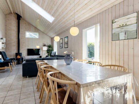 House | Dining