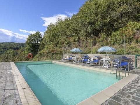 Water, Sky, Property, Cloud, Swimming Pool, Umbrella, Azure, Plant, Outdoor Furniture, Body Of Water