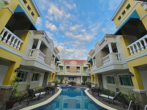 Outdoor pool, sun loungers