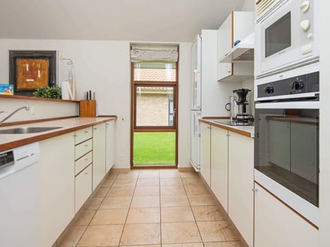 House | Private kitchen | Highchair