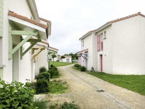 Residential Area, Green, Property, House, Neighbourhood, Home, Town, Street, Architecture, Road