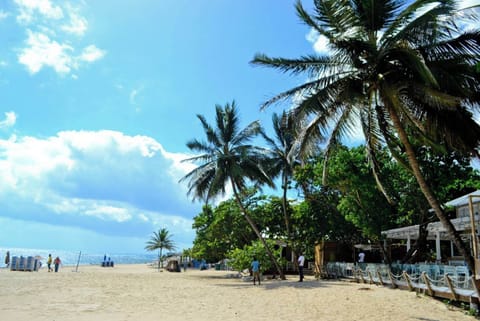 House, 2 Bedrooms, Balcony | Beach