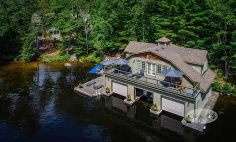The Good Life &amp; Boathouse