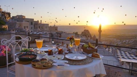 Free daily local cuisine breakfast