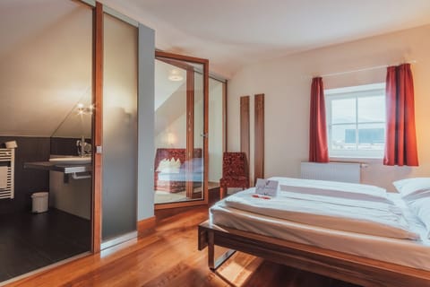 Superior Double Room | Frette Italian sheets, hypo-allergenic bedding, down comforters