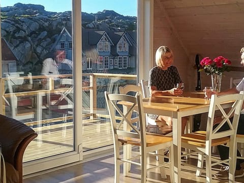 House | Dining