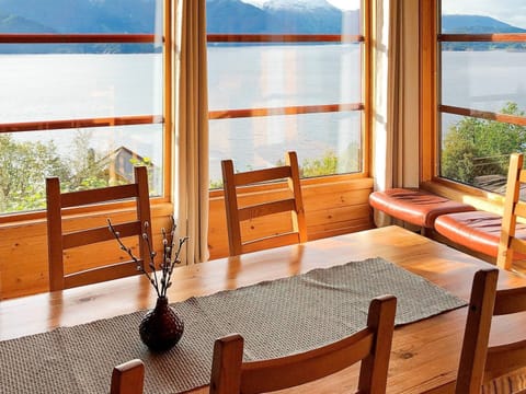 House | Dining