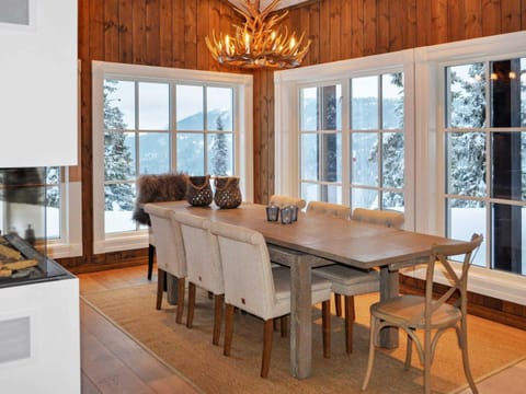 House | Dining