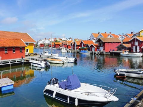 House | Marina
