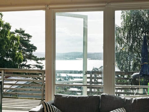 House | Water view