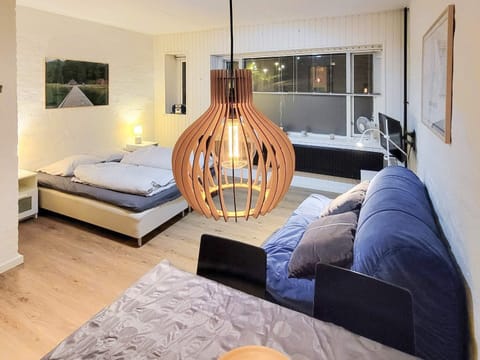 House | 1 bedroom