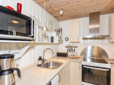 House | Private kitchen | Highchair