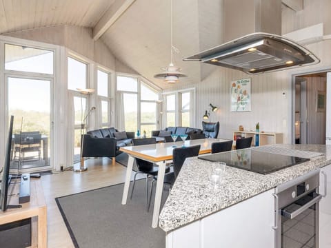 House | Private kitchen | Highchair