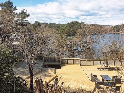 House | Lake view