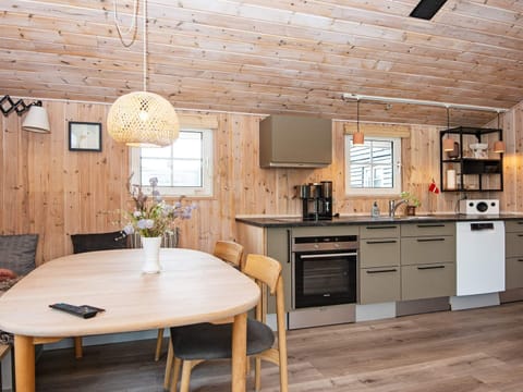 House | Private kitchen | Highchair