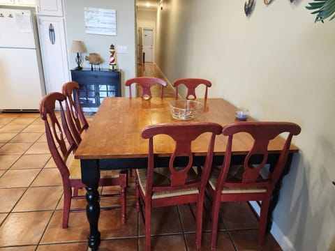 dining area & hallway