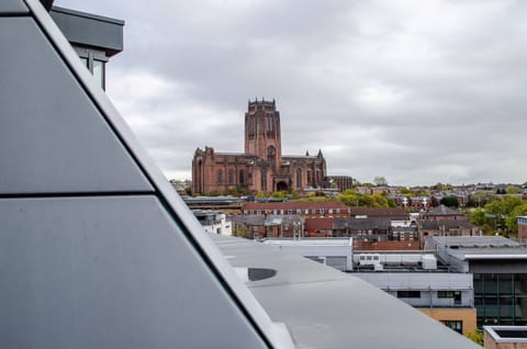 Apartment, 2 Bedrooms | City view