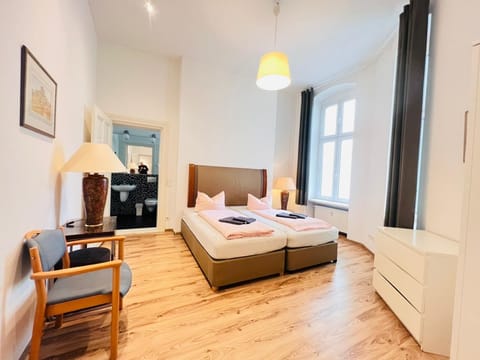 Apartment, 3 Bedrooms, City View | 3 bedrooms