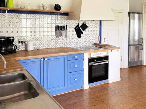 House | Private kitchen | Highchair