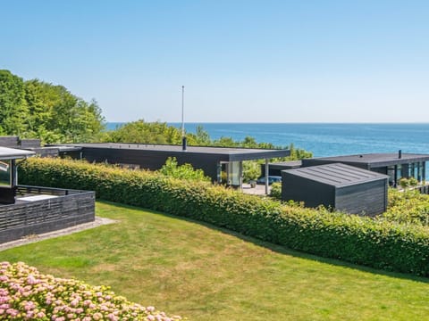 House | Water view