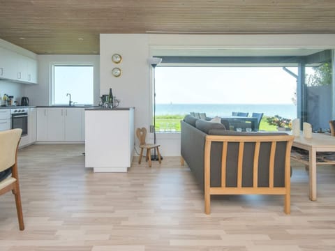 House | Dining