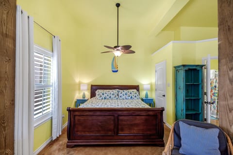 King bed, plush memory foam, blackout curtains throughout 