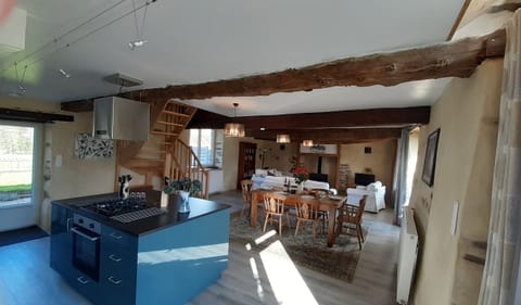 Entrance and ground floor