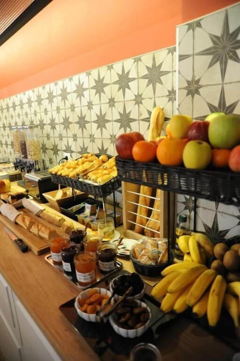 Daily buffet breakfast for a fee