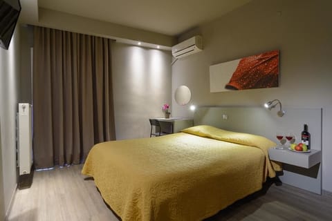 Superior Single Room | Blackout drapes, soundproofing, free WiFi, bed sheets