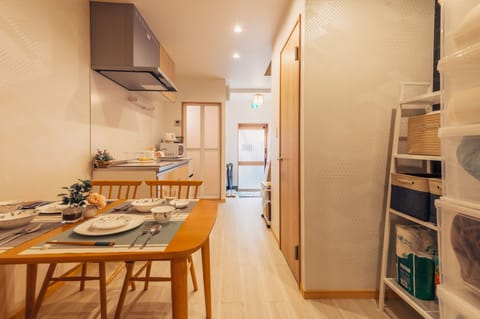 House, 3 Bedrooms | In-room dining
