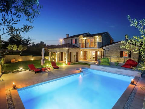 Villa | Pool | Indoor pool, outdoor pool