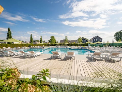 Bungalow | Pool | Outdoor pool