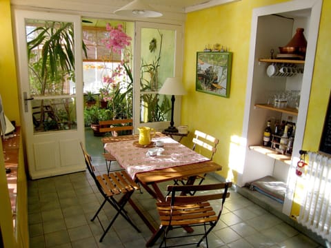 House | Dining
