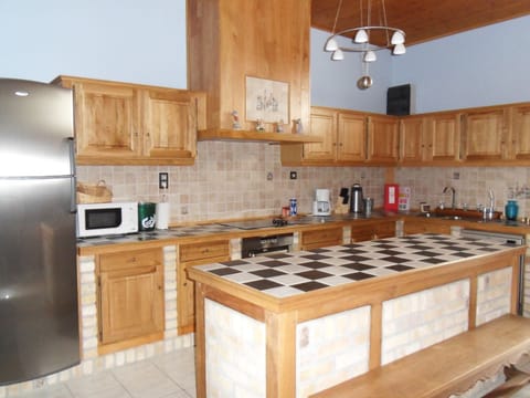 House | Private kitchen | Highchair