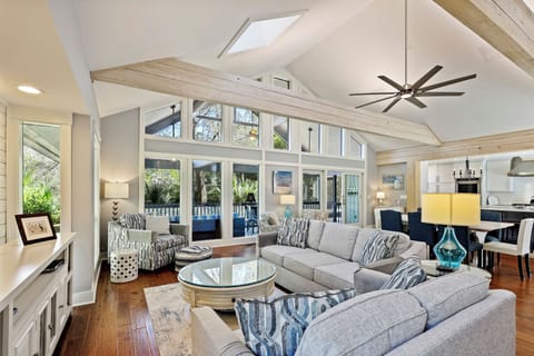 62 Mooring Buoy | Great Room