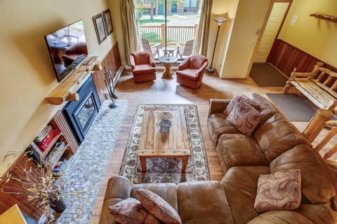 Living Area - Cedars 53 Breckenridge Vacation Rental