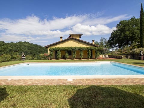 Swimming Pool, Property, Sky, Estate, Real Estate, Building, House, Vacation, Villa, Home