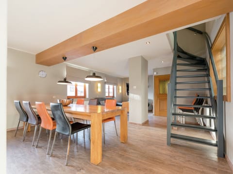 Chalet | Dining