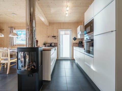 Chalet | Private kitchen | Highchair