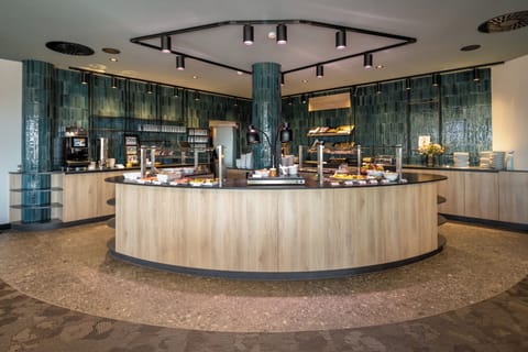 Daily buffet breakfast (EUR 18 per person)