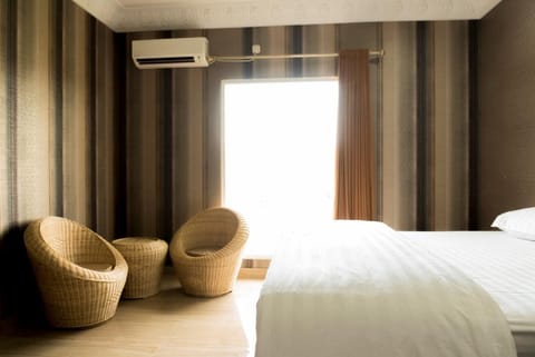 Superior Double Room, Non Smoking | Desk, WiFi (free), individually decorated