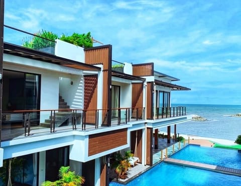 Sky View | Premium bedding, Select Comfort beds, free minibar, in-room safe